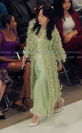 Yisoo's pastel green ruffle coat on XO Kitty