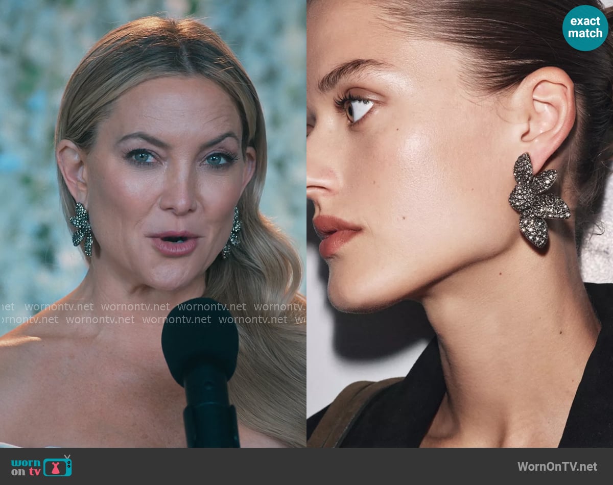Zara Rhinestone Flower Earrings worn by Isla Gordon (Kate Hudson) on Running Point