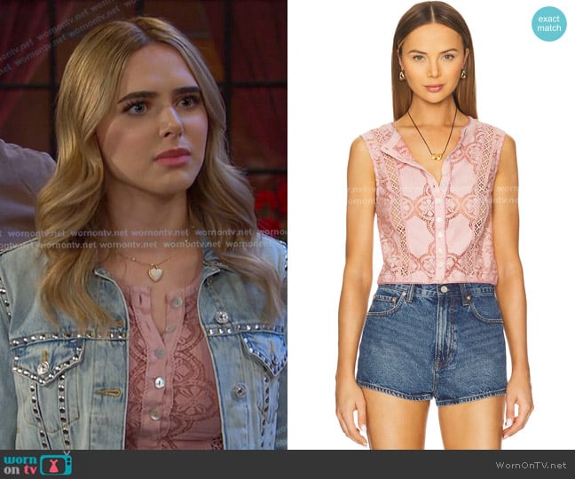 Holly’s pink knit top on Days of our Lives Holly’s pink knit top on Days of our Lives