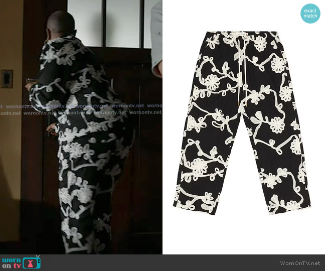 Hen’s black ribbon embroidered pants on 9-1-1 Hen’s black ribbon embroidered pants on 9-1-1