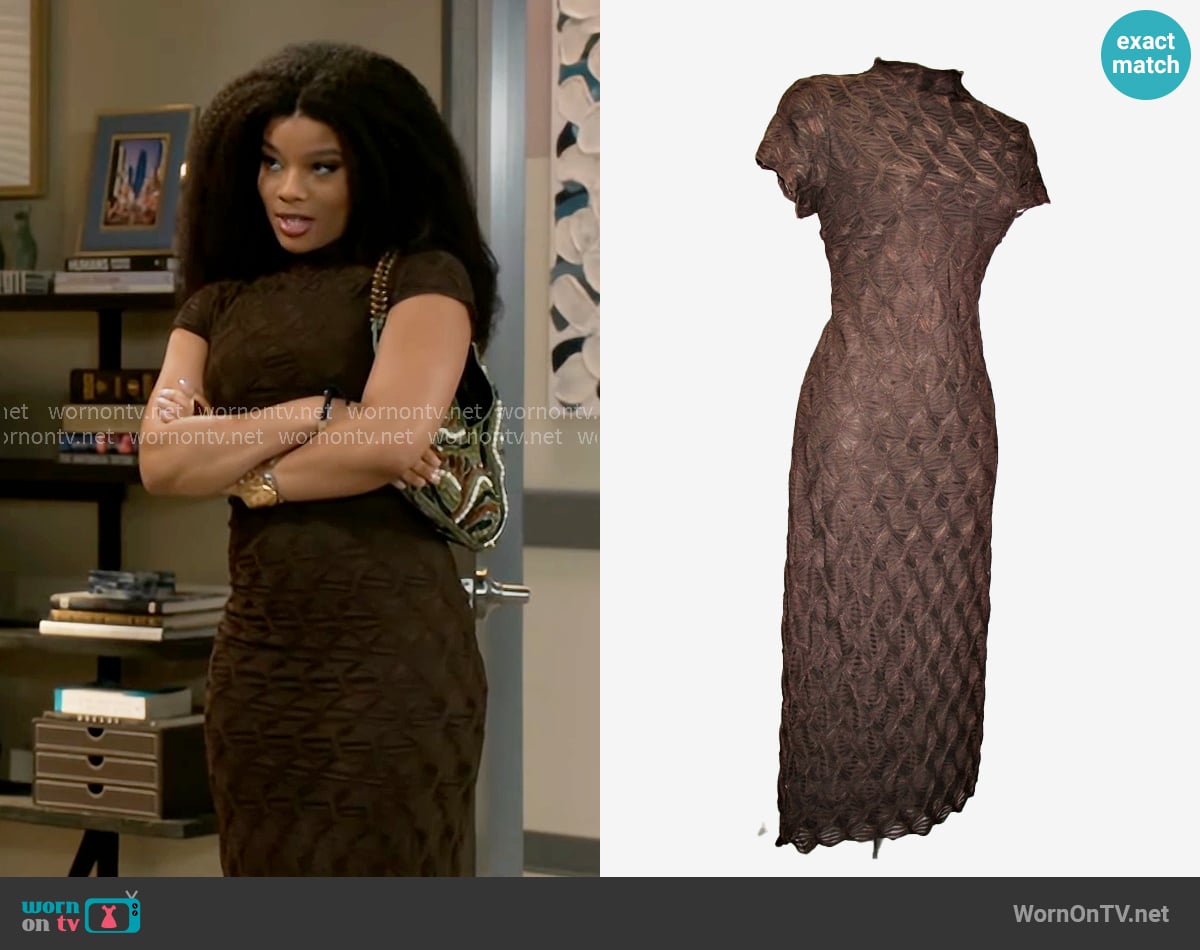 House of Harlow  Mock Neck Stretch Dress worn by Eva Thomas (Ambyr Michelle) on Beyond the Gates