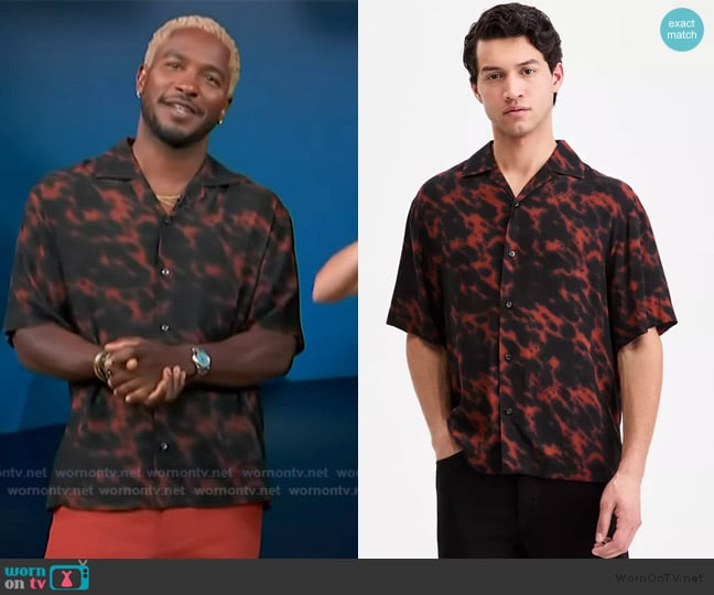 Scott’s red and black printed shirt on Access Hollywood