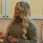 Juliet’s gray knit sweater on Elsbeth