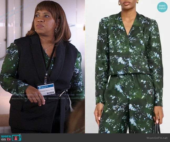 Lafayette 148 NY Abstract-Print Silk Blouse worn by Miranda Bailey (Chandra Wilson) on Greys Anatomy