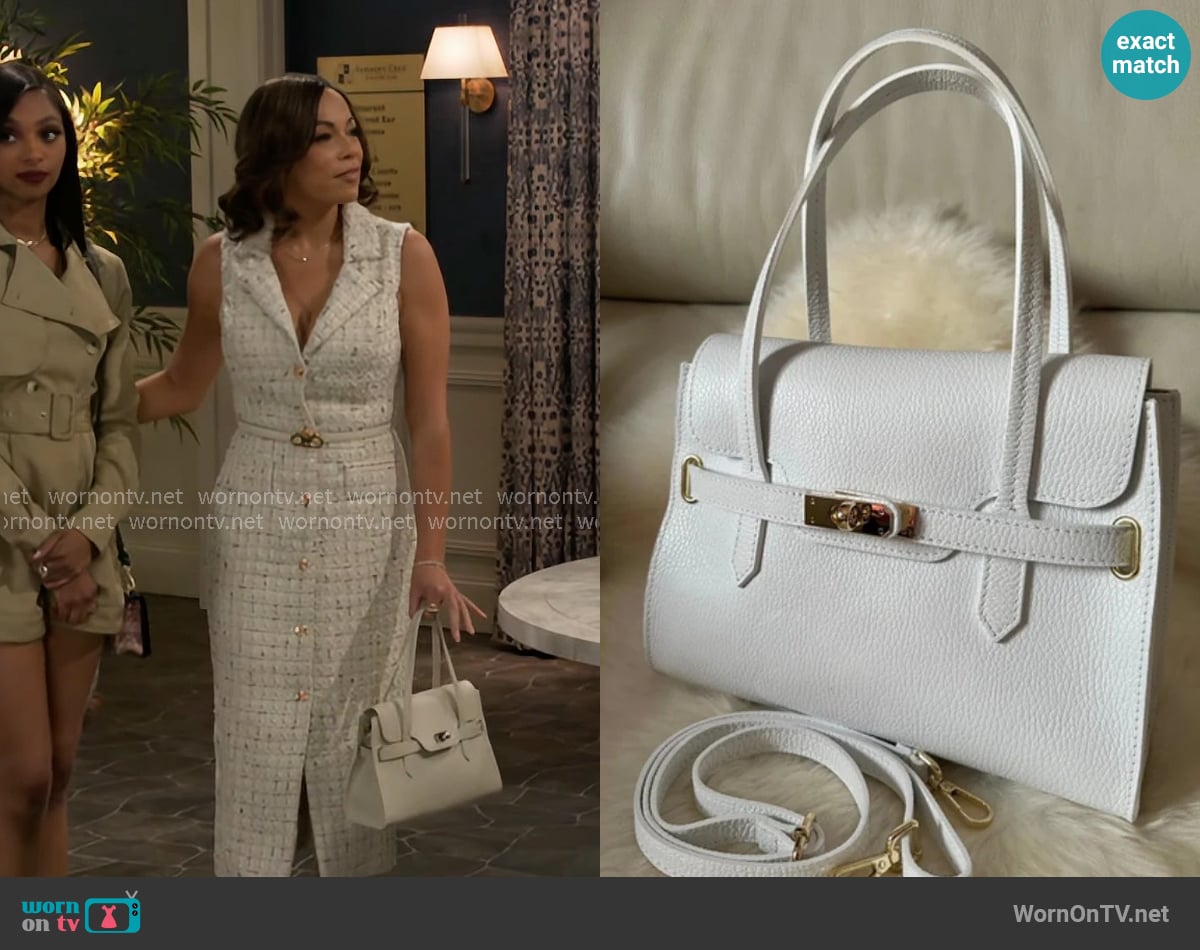 Nicole’s bag on Beyond the Gates