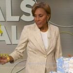 Robin’s beige blazer and pants on Good Morning America