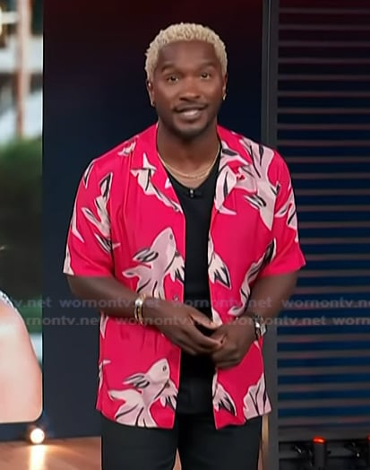 Scott’s red fish print shirt on Access Hollywood